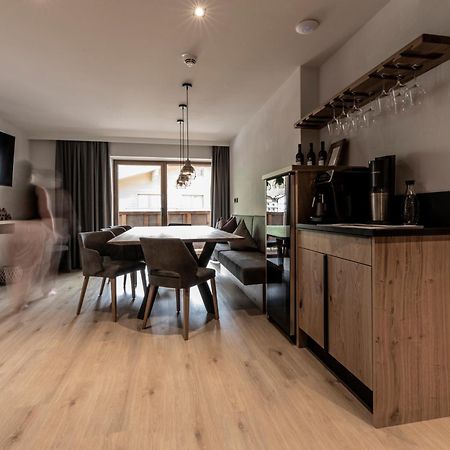 Frau Gans - Pure Mountain Apartments Saalbach-Hinterglemm Exterior foto
