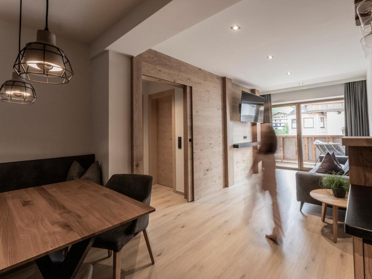 Frau Gans - Pure Mountain Apartments Saalbach-Hinterglemm Exterior foto