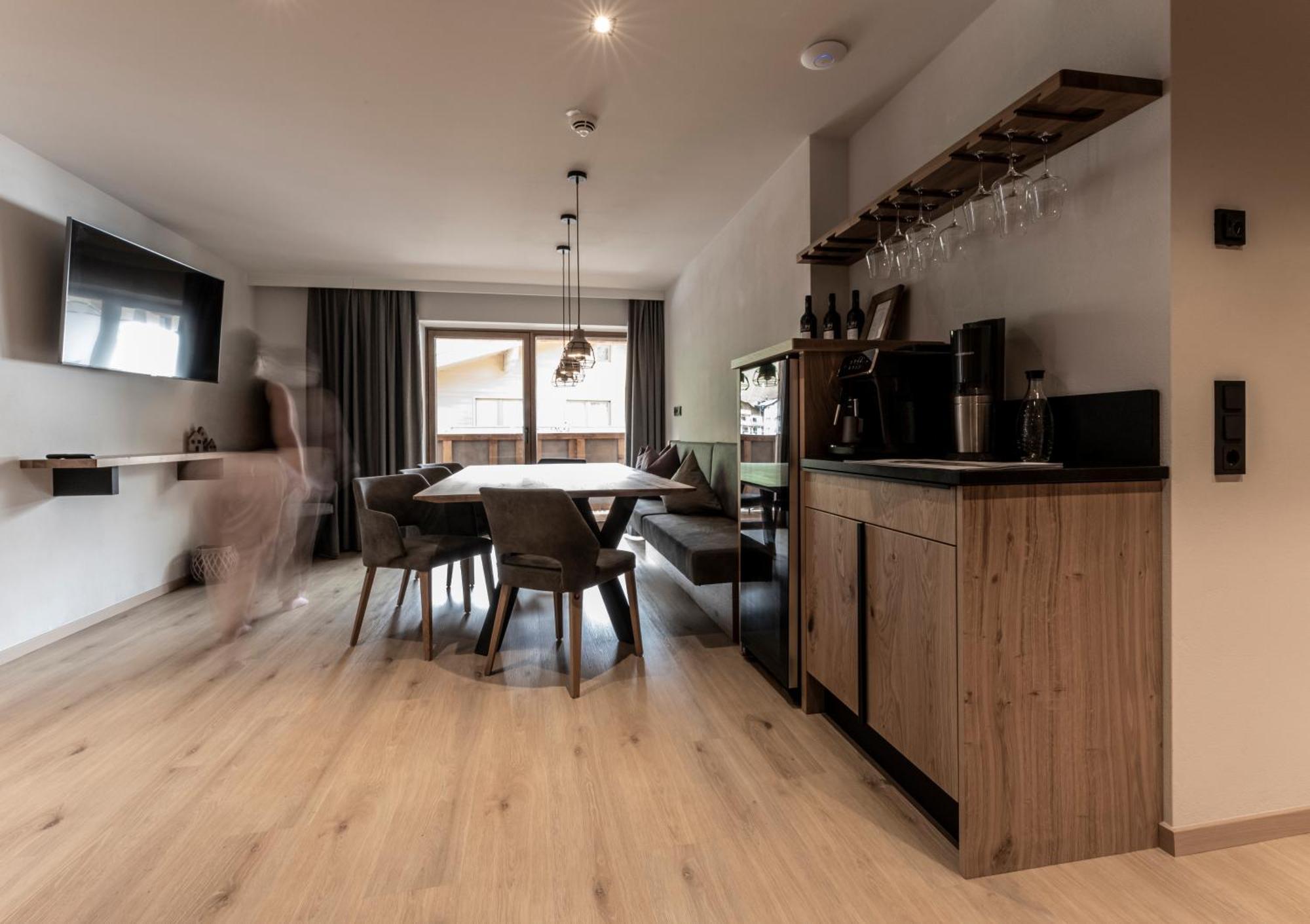 Frau Gans - Pure Mountain Apartments Saalbach-Hinterglemm Exterior foto